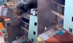 Nín thở khoảnh khắc người dân thoát thân khỏi căn nhà 3 tầng đang bốc cháy dữ dội