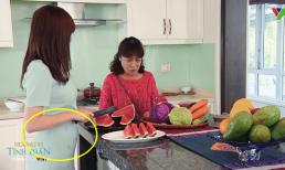 Sau bộ đồ ngủ kém duyên, Phương Oanh lại bị soi lộ vòng hai lớn khi mặc váy bó trong 'Hương vị tình thân'