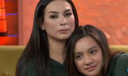 Con gái ruột Phi Nhung khóc nghẹn gọi hai chữ ngắn gọn đến cố ca sĩ khiến ai cũng xót xa