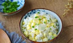 Vì nhà tôi nấu cơm như thế này nên bọn trẻ không bao giờ thích ăn ngoài nữa, mỗi lần nấu một nồi to vẫn là quá ít 