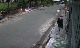 Đi bộ sang đường, cô gái bị nam thanh niên áp sát giật dây chuyền trong chớp mắt