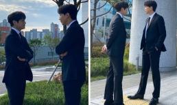 Mỹ nam 'Vườn sao băng' và tài tử 'Ngôi nhà hạnh phúc' bất ngờ chung khung hình: Tất cả chỉ đổ dồn vào 2 đôi chân dài tít tắp 