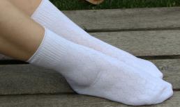 Tại sao mang tất đi ngủ tốt hơn? Liệu tuổi thọ của người Nhật có liên quan gì đến đôi tất của họ không?