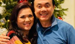 Gần 1 năm kể từ ngày NS Chí Tài qua đời, ca sĩ Phương Loan vẫn khóc 1 mình bên bàn thờ, nỗi đau mất chồng chưa thể nguôi ngoai