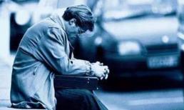 'Hai không chạm, hai không nói” - có nghĩa gì đối với người trên 50 tuổi? Biết sớm hưởng lợi sớm