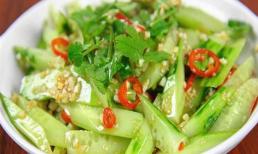 Tại sao món salad dưa chuột ở nhà hàng lại ngon? Đầu bếp dạy bạn mẹo nhỏ, đừng cho 2 gia vị này, dưa chuột sẽ giòn và ngon hơn