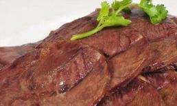 Nấu bò hầm thường có một sai lầm lớn, nếu không có bước này thì chẳng trách thịt bò không mềm và có mùi hôi