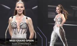 Chung kết Miss Grand International 2021: Người đẹp Tây Ban Nha khéo léo xử lý sự cố đôi bông tai 'không nghe lời' 