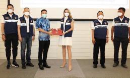 Hoa hậu Xuân Nguyễn được trao huy hiệu danh dự tại Thái Lan