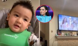 Biểu cảm đáng yêu của cháu ngoại cố ca sĩ Phi Nhung khi nghe bà hát khiến dân mạng 'rụng tim'
