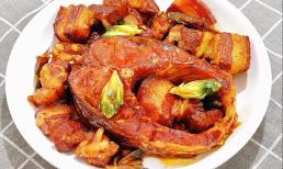 Cá kho ngoài những nguyên liệu đơn thuần cho thêm thứ này vừa thơm lại ngon, không phải ai cũng biết 