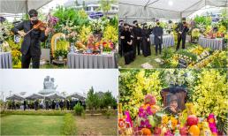 Toàn cảnh mộ phần nhạc sĩ Phú Quang ở nghĩa trang Thiên Đức, con rể Bùi Công Duy chơi violin bên mộ cố nhạc sĩ