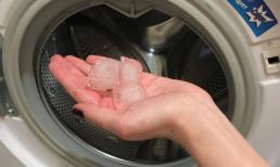 Cho đá viên vào máy sấy giúp áo quần đỡ bị nhăn và 9 mẹo nhỏ giúp giữ áo quần luôn như mới, không phải ai cũng biết 