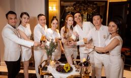 Vợ chồng Tuấn Hưng, Khắc Việt dự “Dạ tiệc trắng” của doanh nhân Bích Nguyệt
