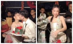 Ca sĩ Thu Thủy khoe nhan sắc rực rỡ ở tuổi mới, được chồng trẻ tặng quà 'khủng'