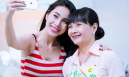 Mẹ ruột Thủy Tiên có chia sẻ đáng chú ý sau ồn ào từ thiện của con gái: 'Cầu cho ai chửi con đừng bị quả báo'