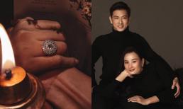 Kỷ niệm 7 năm ngày cưới, Lê Thúy khoe khéo nhẫn kim cương 'khủng' được ông xã tặng và nhắn nhủ đầy ngọt ngào