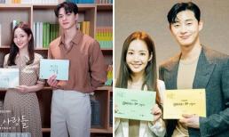 Sánh đôi mỹ nam kém tuổi nhưng Park Min Young lại giữ khoảng cách, khác hẳn với thời đóng chung phim với Park Seo Joon