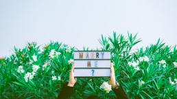 Sự tự tin lớn nhất của một người phụ nữ không phải là sự tử tế, không phải là sắc đẹp mà là sự độc lập