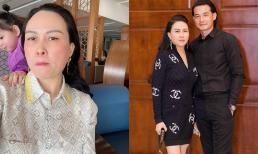 Con gái Quách Ngọc Ngoan và Phượng Chanel lộ trọn khuôn mặt, chiếc má phúng phính cực đáng yêu