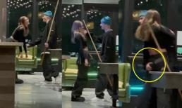 Justin Bieber và bà xã Hailey ra ngoài hẹn hò, cặp vợ chồng ngọt như mới yêu nhưng 'bàn tay hư hỏng' của Justin mới gây chú ý