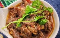 Nấu bò sốt vang đừng quên sơ chế theo hướng dẫn này kẻo thịt lại hôi, nấu không ngon 