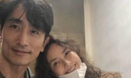 Mỹ nhân khiến 'Ông trùm màn ảnh Hàn' nói yêu 5 lần mỗi ngày gây bất ngờ khi thú nhận có lỗi với chồng sau gần 30 năm hôn nhân