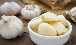 Buổi sáng ngủ dậy, nhai một tép tỏi khi bụng đói, bạn sẽ âm thầm thu hoạch được 3 “thay đổi” này!