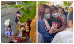 Cập nhật tang lễ diễn viên Ốc Bảo Bảo:  Mẹ ruột ngất lịm, em gái nhỏ đội khăn tang cho anh trai, liên tục vái khách viếng