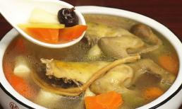 'Một con chim bồ câu hơn chín con gà'. Khi hầm bồ câu có cần chần qua? Hướng dẫn cách nấu đúng, thịt chim mềm, vừa ngon vừa bổ dưỡng