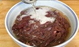 Đổ bia vào gan lợn thật tuyệt vời, món gan không còn vị tanh và đặc biệt thơm ngon