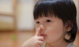 Hầu hết những đứa trẻ thích ngoáy mũi đều không thể thoát khỏi 3 cái kết này, bố mẹ đừng bỏ qua! 