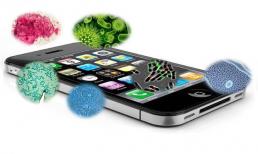 Dùng điện thoại di dộng hàng ngày mà không biết đến cách làm sạch này, bảo sao vi khuẩn còn nhiều hơn cả bồn cầu