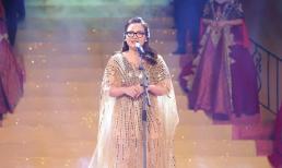 Dược phẩm Hoàng Hường trao quà tặng cho khách hàng thân thiết