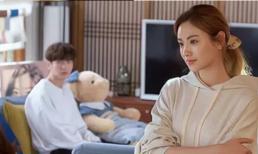 Trước khi chồng tôi mất, anh ấy yêu cầu tôi ở góa 3 năm, sau 3 năm tôi nhận được tin nhắn của ngân hàng, rất may là tôi chưa tái hôn