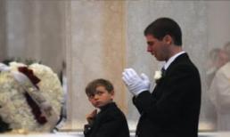 Sau khi dự đám tang của người khác, đừng “về thẳng nhà”