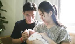 Bà xã Hoa khôi của trung vệ Quế Ngọc Hải sinh con thứ 2
