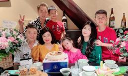 Vợ chồng Đăng Khôi tổ chức sinh nhật cho mẹ sau thời gian điều trị bệnh ung thư máu 