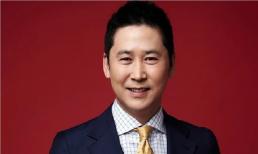 MC nổi tiếng Hàn Quốc - Shin Dong Yup gây bất ngờ khi thú nhận từng đóng 'phim người lớn'