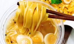 Trà sữa trân châu mì lòng đào - tưởng không thể kết hợp ai ngờ lại là món hot trend được giới trẻ yêu thích