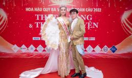 Áo dạ hội của NTK Tommy Nguyễn đấu giá thành công với số tiền 450 triệu