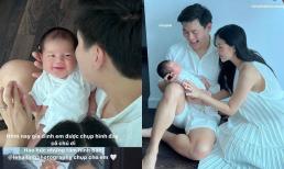 Salim cùng chồng thiếu gia đưa con gái đi chụp ảnh gần tròn 1 tháng tuổi, nhóc tì cười cực đáng yêu và hai má phúng phính