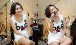 Thu Minh tự tin khoe mặt mộc không góc chết, thân hình thon nuột nhìn đã mê