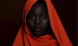 Cô gái châu Phi được mệnh danh là 'Nữ thần đen nhất thế giới'! Ngắm nhìn vẻ ngoài phồn thực, cư dân mạng bày tỏ cảm xúc nữ thần