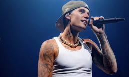 Justin Bieber hoãn nhiều show diễn vì ốm nặng