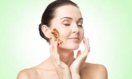 Phụ nữ dù có làn da đẹp đến đâu cũng đừng mắc phải 3 thói quen trang điểm, vừa bị chê cười, vừa hại da