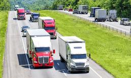 Mẹo lái xe an toàn khi đi chung đường với xe container