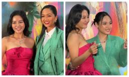 Tình huống hi hữu: Hoa hậu H'Hen Niê đụng hàng chiếc blazer xanh lá với ca sĩ Cara ngay trên thảm đỏ, ai đỉnh hơn?