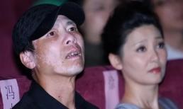 Tình trạng của Phùng Tiểu Cương xấu đi, ông thừa nhận đã từ bỏ việc điều trị, người vợ rơm rớm nước mắt: 'Tiền nhiều để làm gì?'