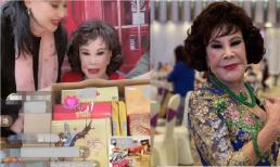 'Thảm họa thẩm mỹ Hong Kong' Hoàng Hạ Huệ 91 tuổi vẫn livestream bán hàng online, cư dân mạng: 'Giống quái vật!'